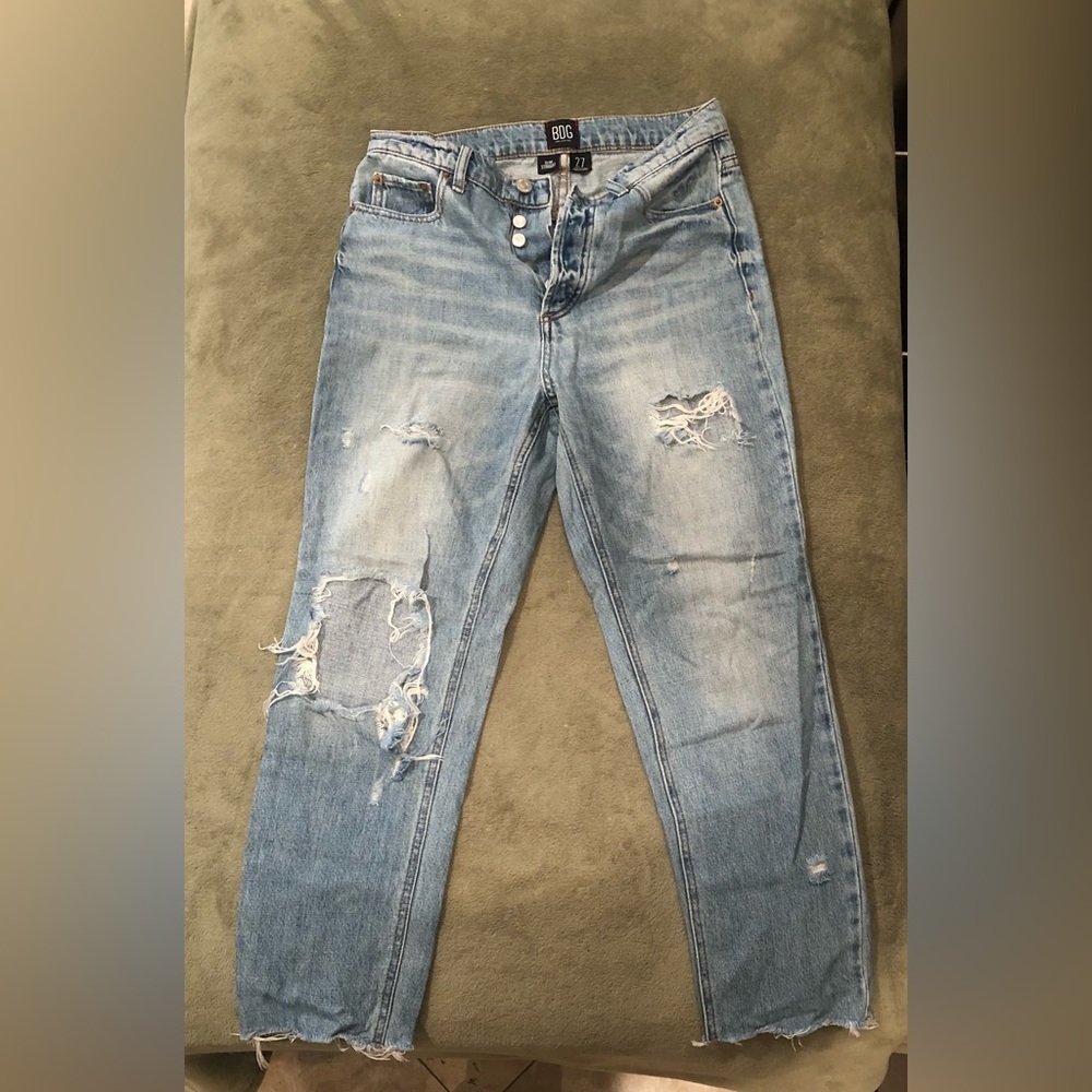 BDG women’s “slim straight” denim - size 27